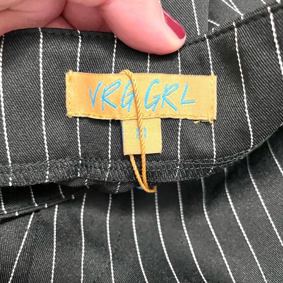 NWT VRG GRL V400302-8 Black Pinstripe Pants Size 8 Mob Wife Retro - Picture 6 of 11